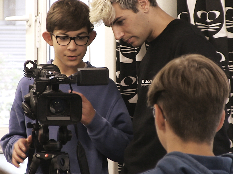 Photo de tournage d'un atelier « Ciné Clap ! » Douze Filsms
